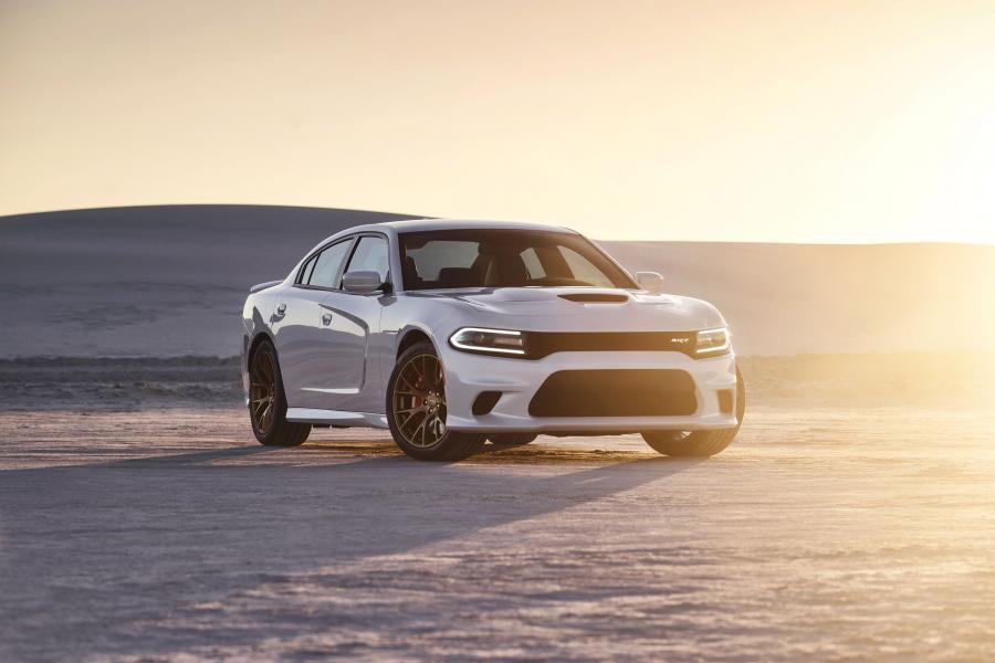  Dodge Charger SRT Hellcat 2015 года  (фото 40 из 111)